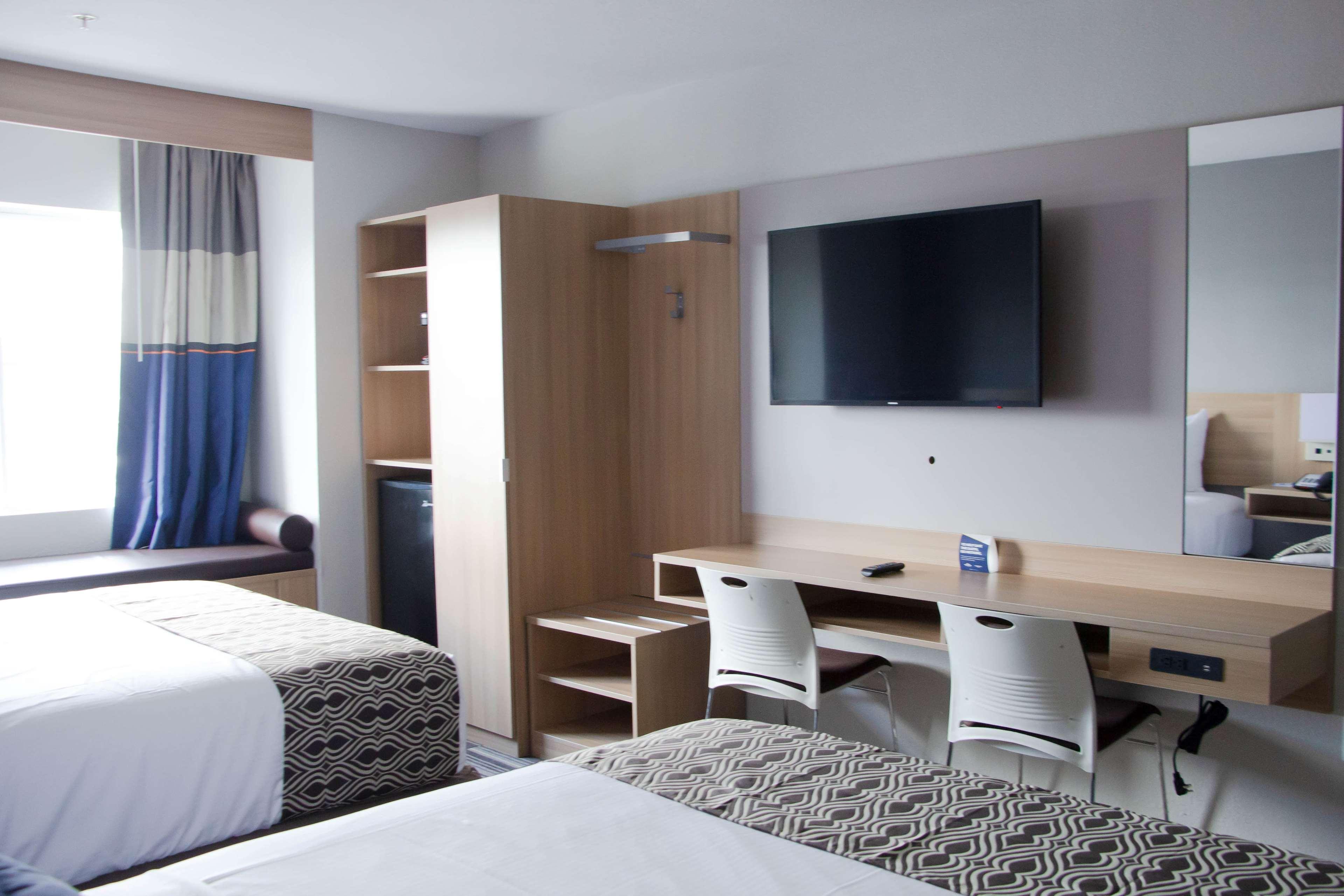 Microtel Inn & Suites By Wyndham Camp Lejeune/Jacksonville Exteriör bild