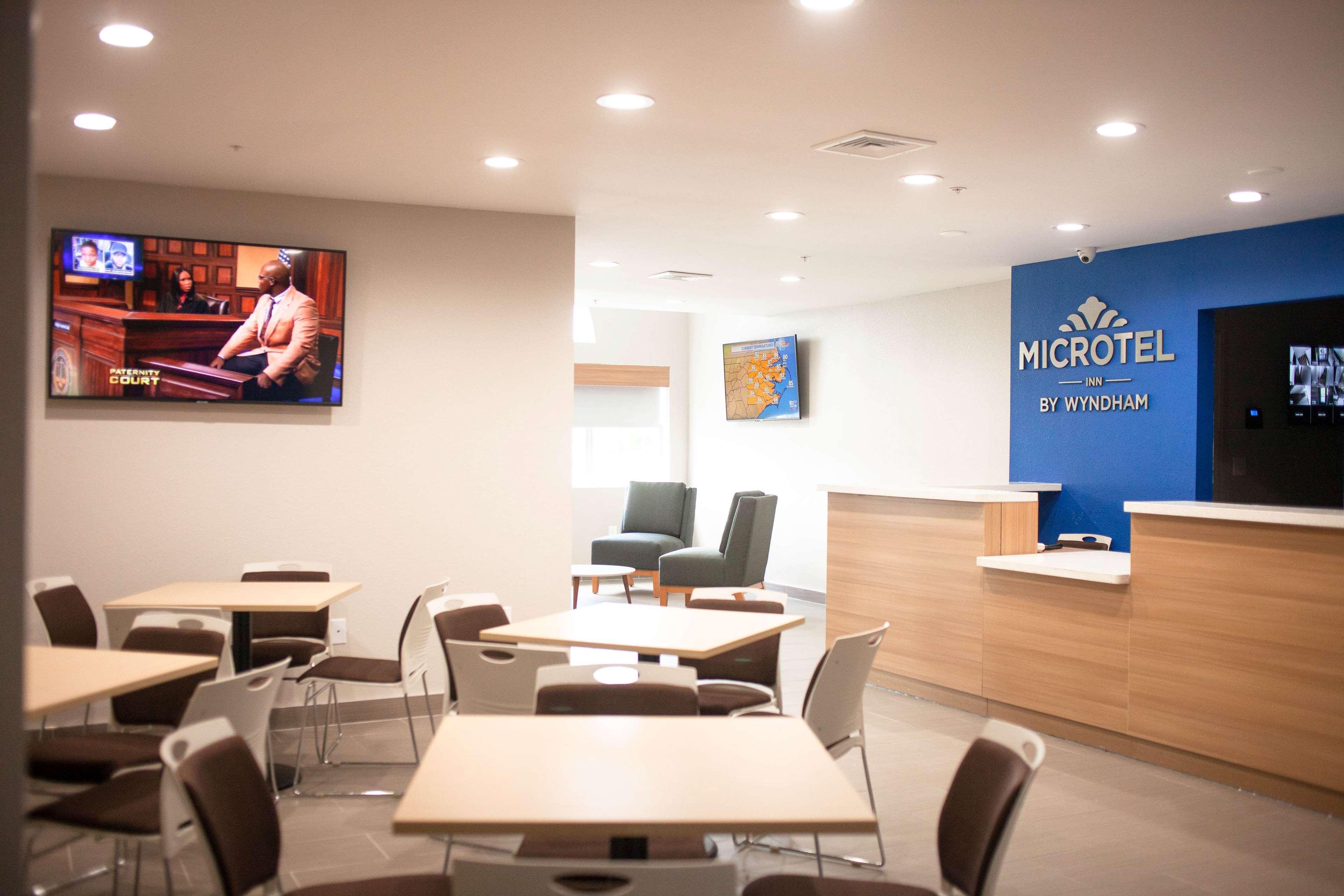 Microtel Inn & Suites By Wyndham Camp Lejeune/Jacksonville Exteriör bild